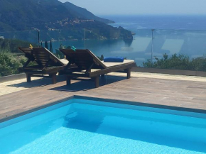  Villa Vardia-Amazing Seaviews with heated pool  Sinarades